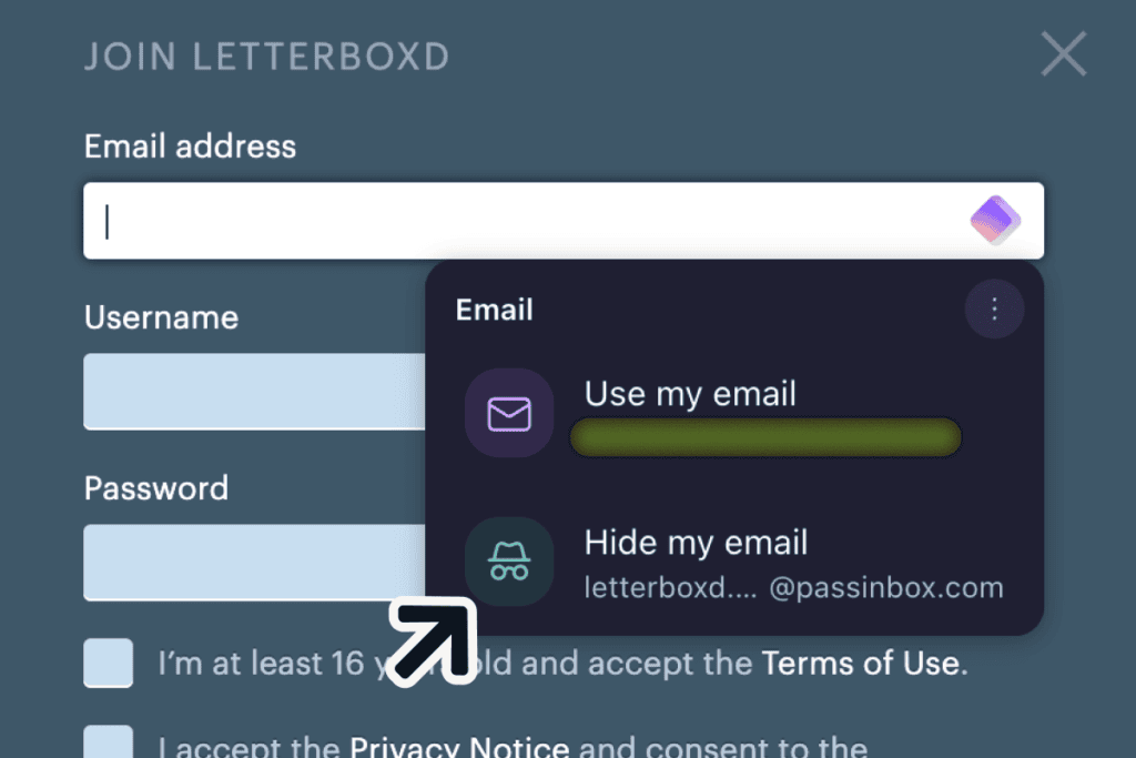 Proton Pass offering a hide-my-email alias on a website sign-up form on the free plan